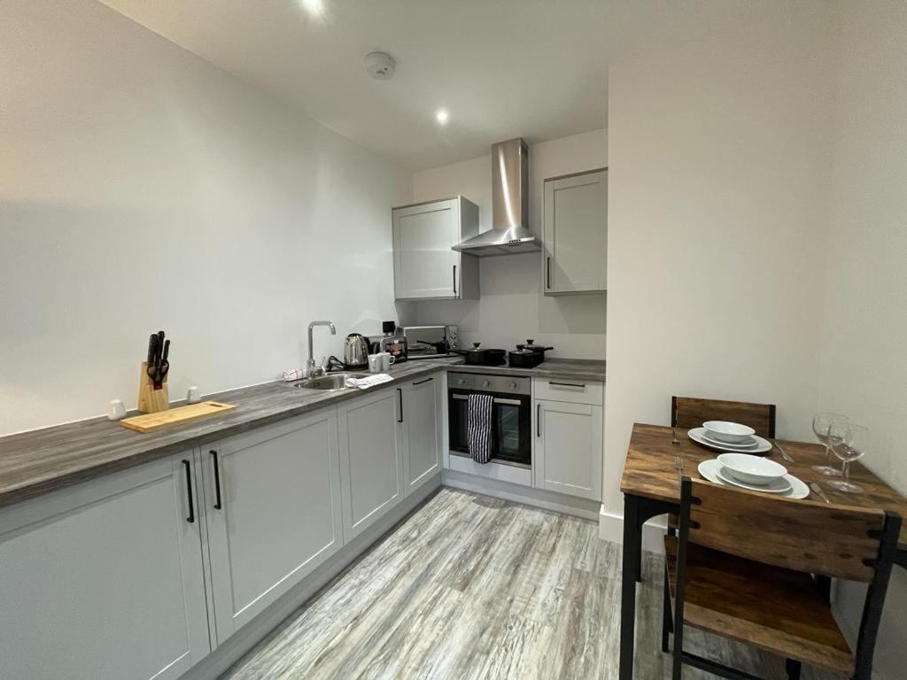 Kingsbridge Point - Cosy One Bed Apartments Near Town Centre, Swindon Luaran gambar