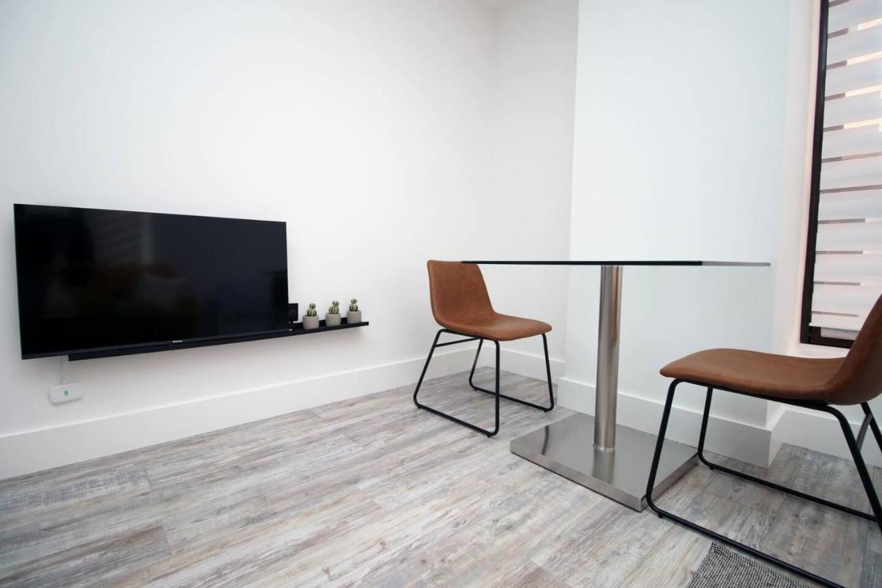 Kingsbridge Point - Cosy One Bed Apartments Near Town Centre, Swindon Luaran gambar